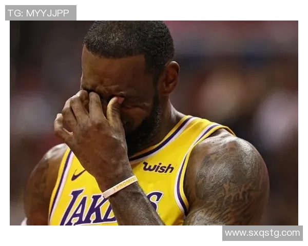 昔日王者詹姆斯状态下滑，何去何从？